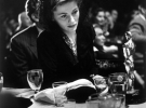 В 1942 году, Джоан Фонтейн награждается Оскаром за роль в фильме &quot;Подозрение&quot;. Она единственная актриса которая пполучает Оскара за фильм Альфреда Хичкока