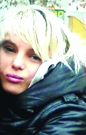 Оксана Макар померла на 21-й день після того, як її зґвалтували й підпалили троє чоловіків. Півтори години лікарі намагалися запустити серце