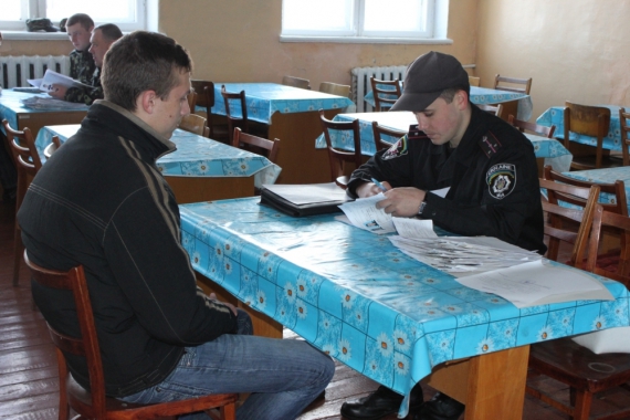 10 квітня у Козятинському збірному пункті на Вінниччині привезли 254 призовника