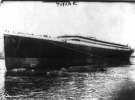 &quot;Титанік&quot; після спуску у води ріки Лаган для буксування до причалу, де мали бути встановлені двигуни й добудовані 