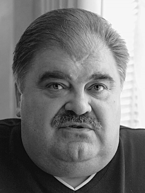 Володимир Бондаренко: ”Самі депутати і є власниками кіосків чи замішані в корупції” 