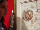 Леонардо с огромным увлечением работал над созданием рисунков и описанием своих наблюдений. Первые записи - в зеркальном изображении - Леонардо сделал в 80-е годы 15 века и впоследствии ни на день не оставлял это занятие вплоть до своей смерти в 1519 году в возрасте 67 лет