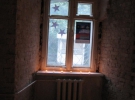 Чтения состоялись в полумраке - освещенным было только место выступающего. На стенах и окнах свечи и светильники