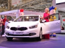 Славко и Славек сняли полотно с нового Kia Ceed