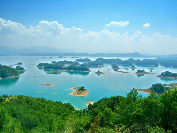 Озеро тисячі островів відоме своєю надзвичайною чистотою