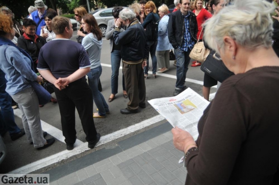 Причиною цього стали наміри влади передати дві картини придворного художника короля Яна ІІІ Собеського Мартіно Альтомонте в римо-католицький костел Святого Лаврентія у місті Жовква, Львівської області. Раніше &quot;Битва під Парканами&quot; і &quot;Битва під Віднем&quot; зберігалися у Олеському та Підгорецькому замках