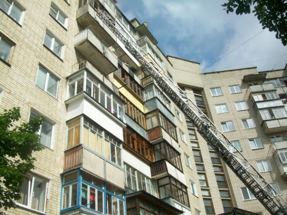 Пожежу помітили сусіди