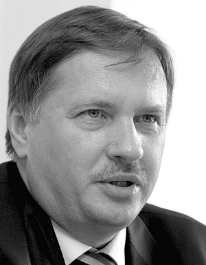 Тарас Чорновіл: ” Хто такий Яценюк на фоні Тимошенко та Луценка? Господи, це сміх, хоч як би було гірко”