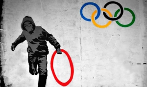 Злоумышленник &quot;ворует&quot; одно кольцо с эмблемы Олимпиады