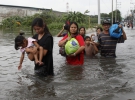 Манильци еще не успели оправиться от последствий тайфуна