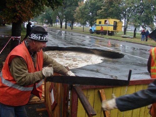 Движение на дороге полностью перекрыто