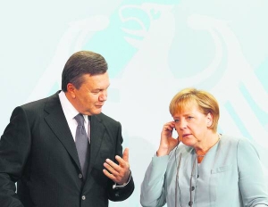 Президент України Віктор Янукович та канцлер Німеччини Ангела Меркель під час зустрічі в Берліні, 30 серпня 2010 року
