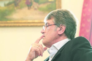 Віктор Ющенко, президент України 
2005-2010 років: ”У нас має бути один пріоритет — національний. Програєш національне питання — ні пенсія, ні зарплата, ні соціальна допомога, ніщо тобі не буде за радість. Рано чи пізно це все розвалиться”