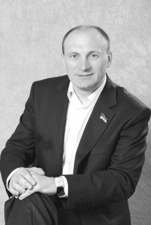 Анатолій Бондаренко: ”Депутати провладної більшості вкотре махнули рукою на історію”