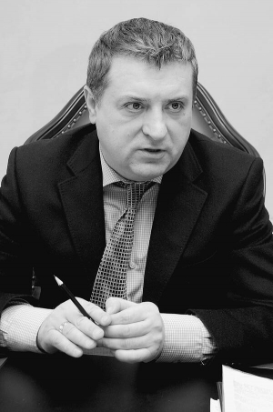 Олег Канівець: ”Намагаюся вирішити кожне окреме питання і проблему села”