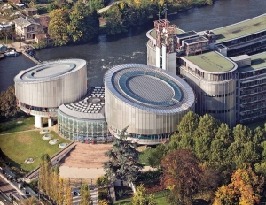 Будівля Європейського суду з прав людини у французькому місті Страсбург. Україна на п’ятому місці за кількістю звернень до нього
