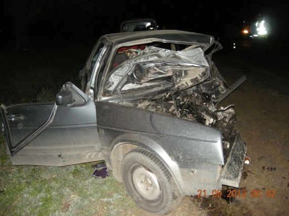 Водій автомобіля Skoda-Fabia не впоравшись з керуванням, виїхав на смугу зустрічного руху