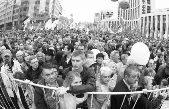 Москва, 15 вересня 2012 року, ”Марш мільйонів”. Його організаторів згодом звинуватять у підготовці державного заколоту. На останній мітинг проти Володимира Путіна вийшли близько 50 тисяч росіян