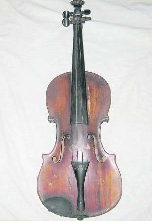 Власники скрипки перевіряють, чи міг її виготовити Страдіварі