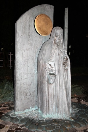 Памятник Николаю Святоше в Святошинском районе Киева