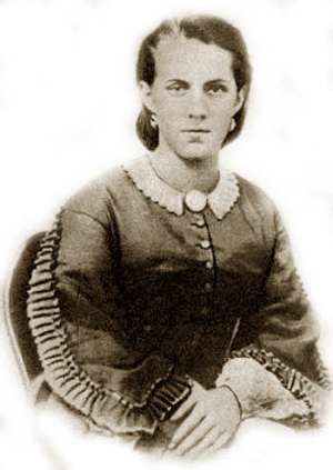У рік смерті Достоєвського - 1881 - Ганні виповнилося 35 років. Удруге заміж не виходила