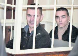 Євген Краснощок і Артем Погосян (праворуч) готувалися 20 листопада почути свій вирок. Задоволені, що суд планує розмежувати їхню провину
