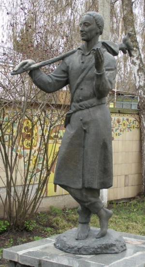 Памятник Григорию Сковороде в Переяслав-Хмельницком