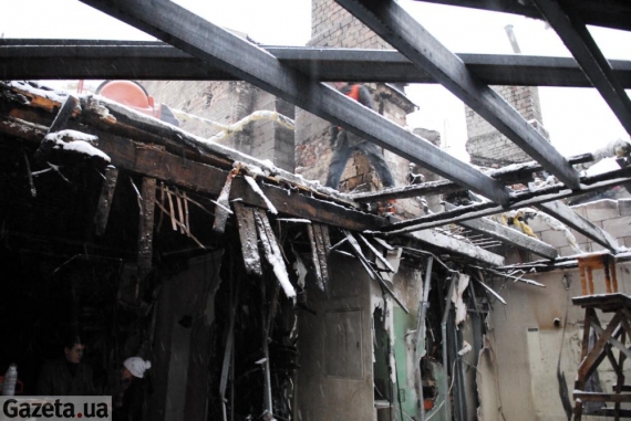Несколько недель назад горел дом в центре Киева