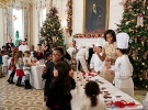 Мішель Обама запросила в Білий дім сім'ї військових