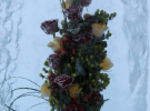 Скульптура з криги та квітів на &quot;Виставці квітів Снігової Королеви&quot;