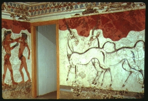 На фреске слева изображен кулачный бой