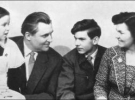 Владимир Щербицкий с дочкой Ольгой, сыном Валерием и женой Радой Гавриловной 