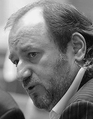 Народний депутат Євген Сігал, співвласник компанії ТОВ ”Комплекс ”Агромарс”, яка відома своєю торговельною маркою ”Гаврилівські курчата”