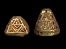 Скарб, імовірно відноситься до сьомого століття, містить близько 5 кг золота і 2,5 кг срібла, набагато ширший, ніж попередні знахідки