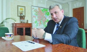 Міський голова Сум Геннадій Мінаєв: ”У наших людей відсутнє прагнення дбати про щось поза межами їхніх квартир. Це — головне, що не дає Україні розвиватися”