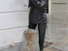 Памятник папарацци