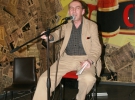 Олександр Ірванець на своєму вечорі 23 квітня 2013 року в київському клубі &quot;City pub&quot;.
