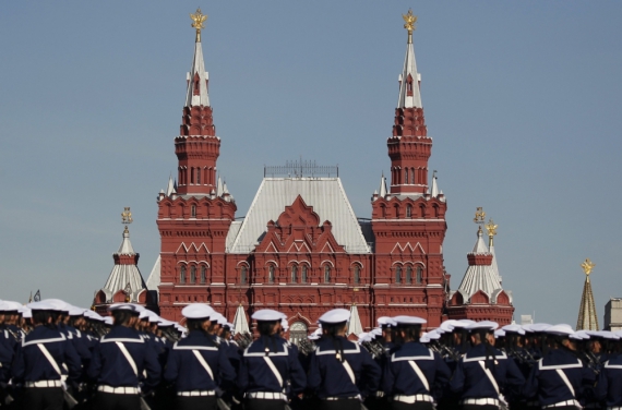9 травня Москва відзначила традиційним парадом