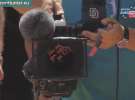 Шарапова в четвертьфинале турнира вместо автографа написала на объективе камеры: «Как вам удалось нас поймать?»