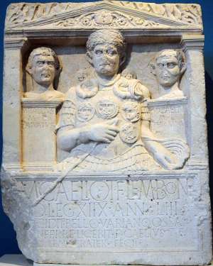 Надгробие римского центуриона XVIII легиона Марка Целия, погибшего в Тевтобургском лесу