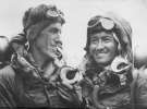 29 мая 1953-го в 11.30 новозеландец Эдмунд Персиваль Хиллари и шерпа Тенцинг Норгэй первыми из людей преодолели самую высокую гору планеты - Джомолунгма (Эверест) - 8848 м над уровнем моря
