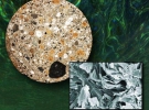 Зліва дfвній цемент. Містить вапно (біле), пемзe (жовте), лавe (темні фрагменти) та інші вулканічні матеріали. Праворуч, матеріал під електронним мікроскопом