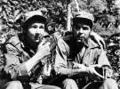 Рауль Кастро з Ернесто Че  Ґеварою в горах Сьєрра-дель Кристаль на південь від Гавани. 1958