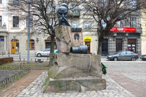 Памятник Ивану Подкове во Львове