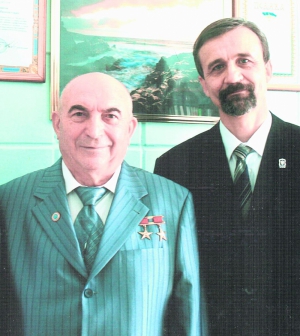 Лікар Герман Станішевський (праворуч) і голова Всеросійської спілки тверезості і здоров’я Володимир Яригін