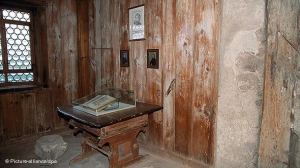 Келья Лютера в крепости Вартбург. Здесь Мартин Лютер переводил библию на немецкий язык