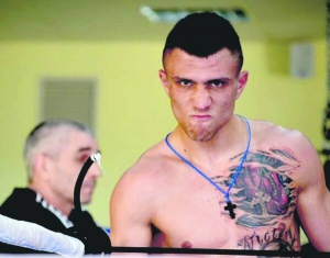 Василь Ломаченко повинен дебютувати у професійному боксі 12 жовтня