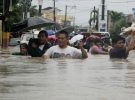 Проливні дощі спровокували серйозні повені в низці кварталів столиці Філіппін