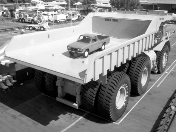 Супергрузовик &quot;Титан&quot; зарубежного производства