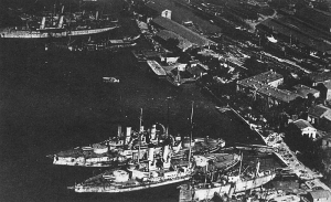 Кораблі в Севастополі, 1918 рік. Лінійні кораблі «Три Святителя», «Борець за Свободу»
